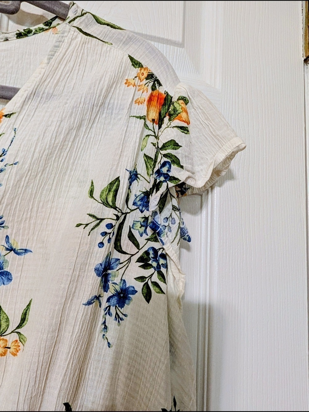Cream Floral Blouse by Time and Tru - Picture 5 of 7